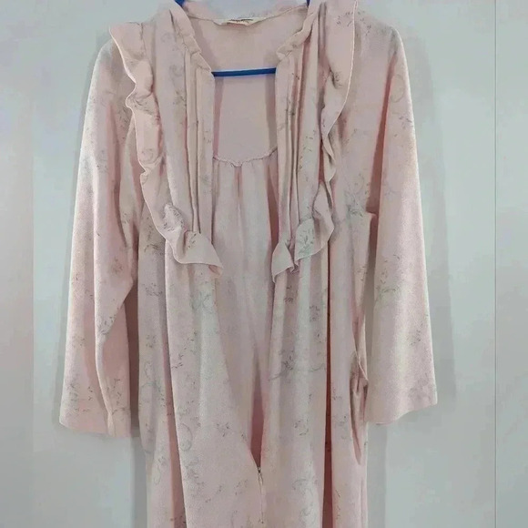 Shadow Line VTG Women's Light Pink Floral Size XS Long Sleeve Long Nightgown - Picture 3 of 8